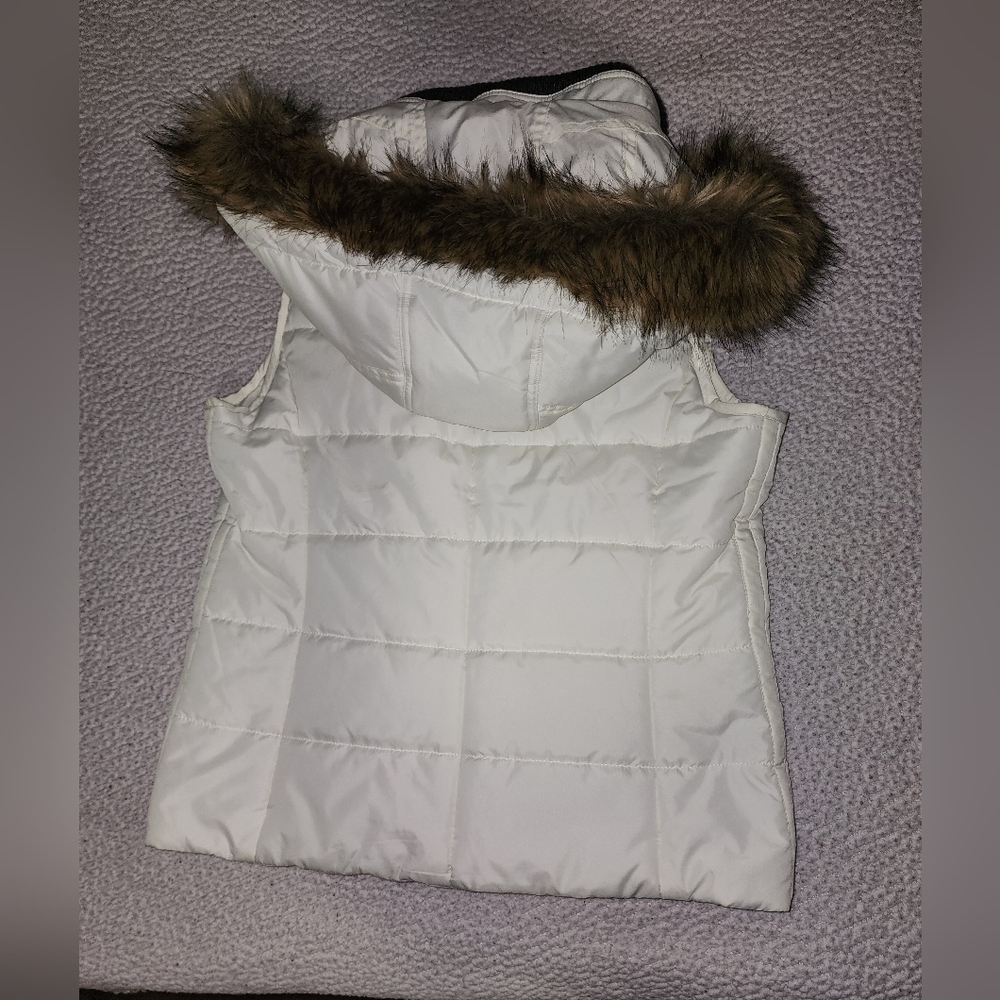 Cold Water Creek , White , Faux Fur , Vest Jacket - Picture 5 of 16
